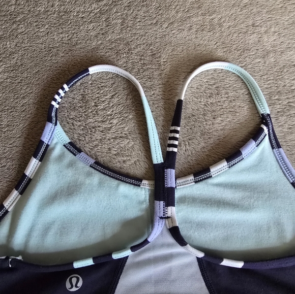 Lululemon Flow Y Bra IV Discover Stripe White Deep Indigo Size 4 - Picture 8 of 10